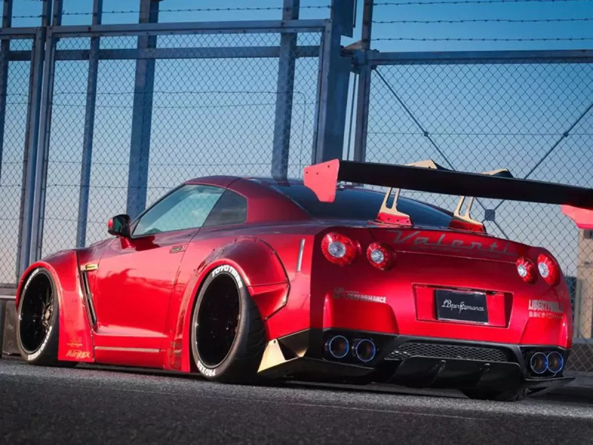 Liberty Walk Complete Body Kit Version 1 Nissan GT-R R35 09-16