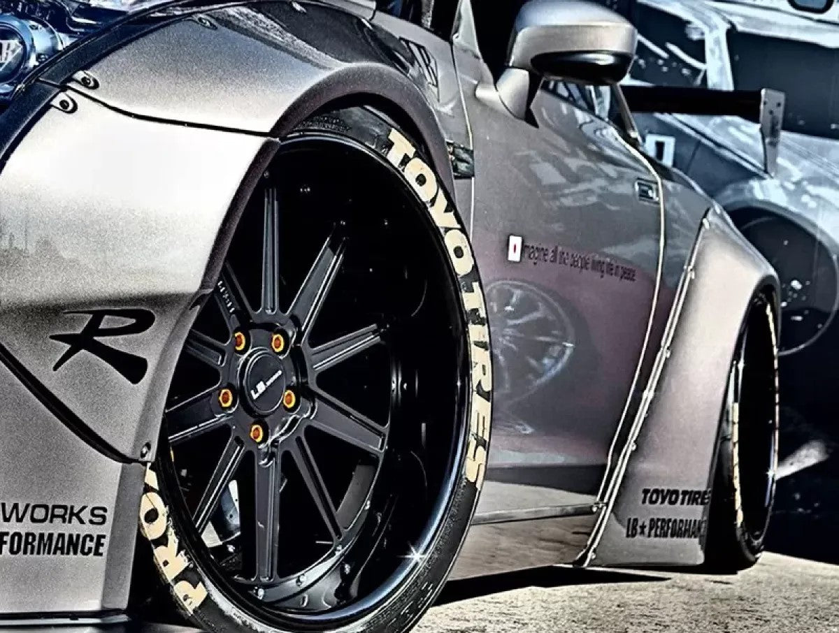 Liberty Walk Complete Body Kit Version 1 Nissan GT-R R35 09-16